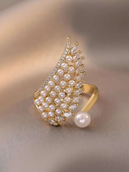 Luxurious Jewel and Pearls embedded Ring