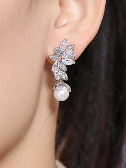 Flower Design White Zirconia Earrings