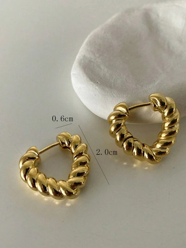 Hollow Out Twisted Hoop Earrings