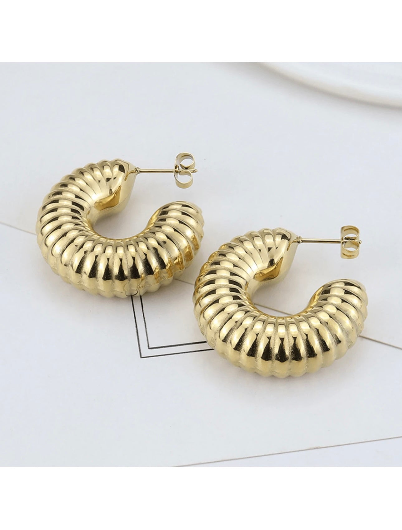 Bohemian Style Mid-size C-Earrings