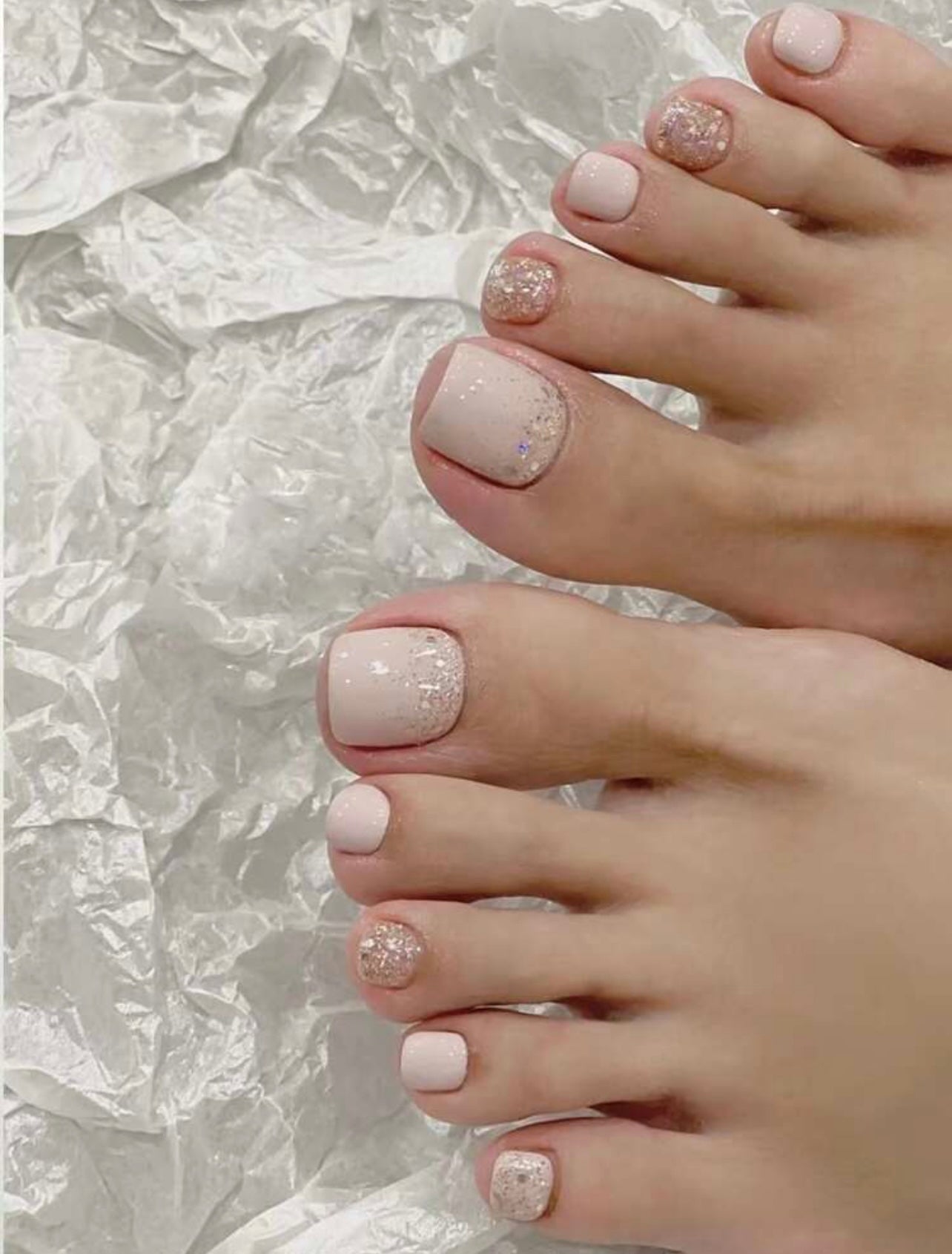 Short Square Nude Glitter Toe Press on Nails