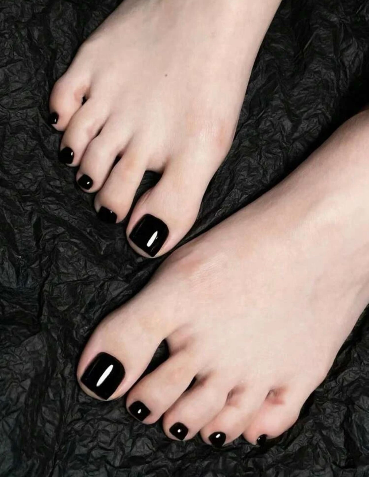 Short Square shaped Black press on Nails