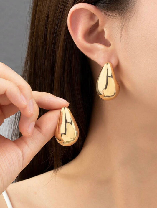 Delicate Water drop shape Earrings